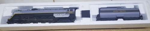 HO Scale Bachmann Union Pacific Overland Limited Train Set