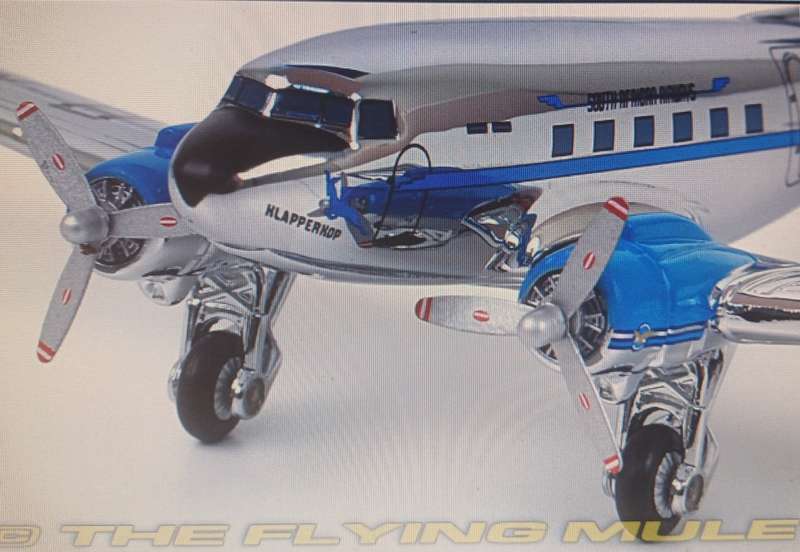 Corgi 1/144 Aviation Archive Collector Series Douglas DC-3 Die-cast Model South African Airways