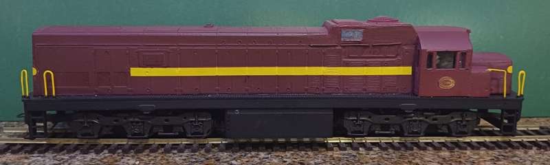 SAR Class 33-000 Diesel Locomotive #33-006 body mounted on HO Scale Frateschi chassis