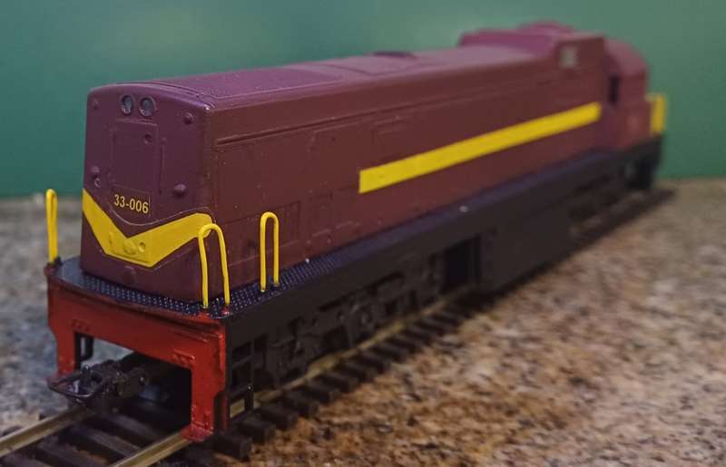 SAR Class 33-000 Diesel Locomotive #33-006 body mounted on HO Scale Frateschi chassis