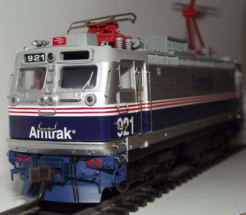 ATLAS HO SCALE USA AEM-7 AMTRAK #921 ELECTRIC LOCOMOTIVE