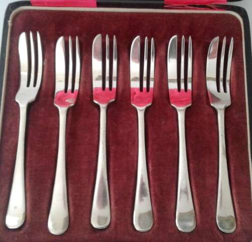 Vintage H. Newman EPNS Cake Forks