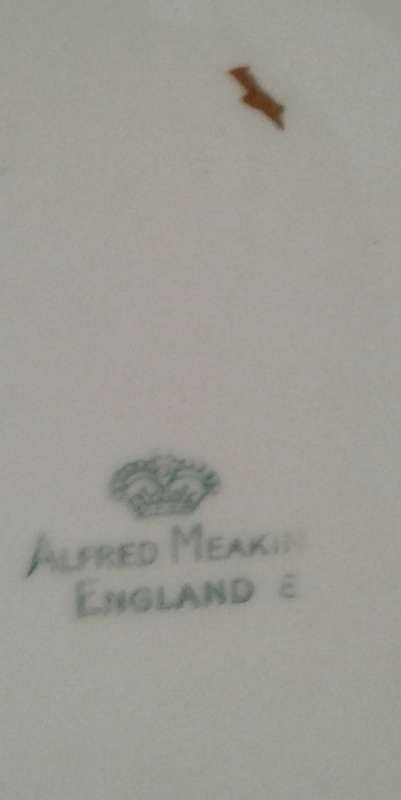 Alfred Meakin Plate Lotus Island Design