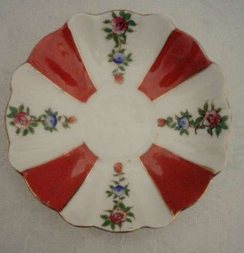 Small Vintage Japanese Saucer - Wonderful colouring