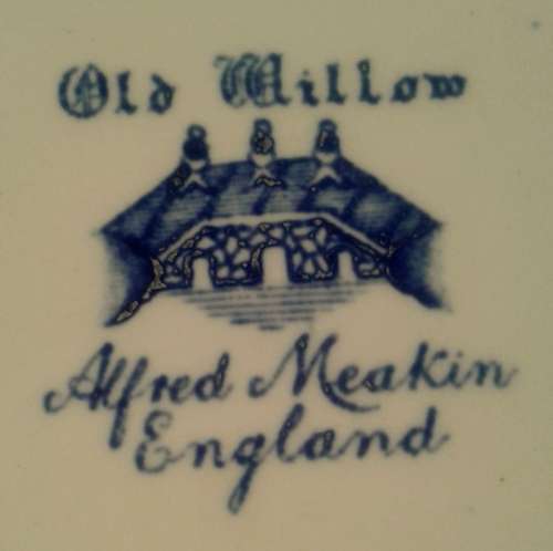 Old Willow - Alfred Meakin (Two side plates)