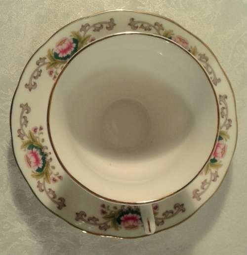 Set of four vintage  tea cups and saucers.