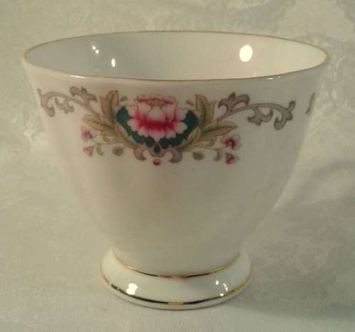 Set of four vintage  tea cups and saucers.