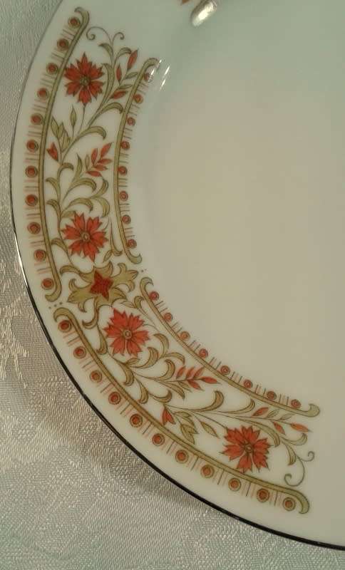 Vintage Lara Ware Trio
