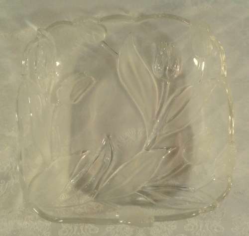 Walther- Glas (Germany) Nadine serving dish.  Beautiful tulips.