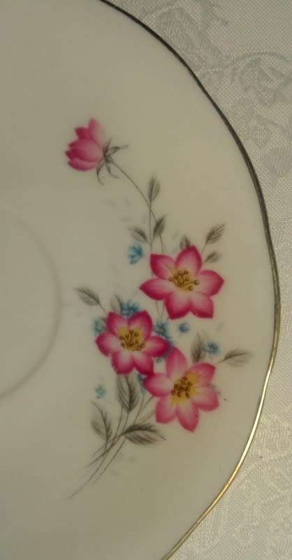 Vintage Duo - pretty pink flowers