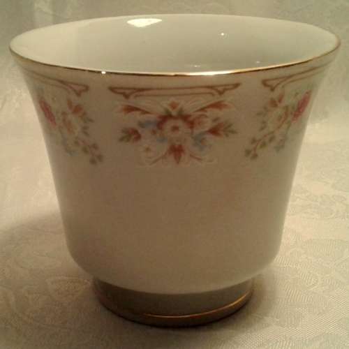 Vintage Albert Fine China, Made in China Duo