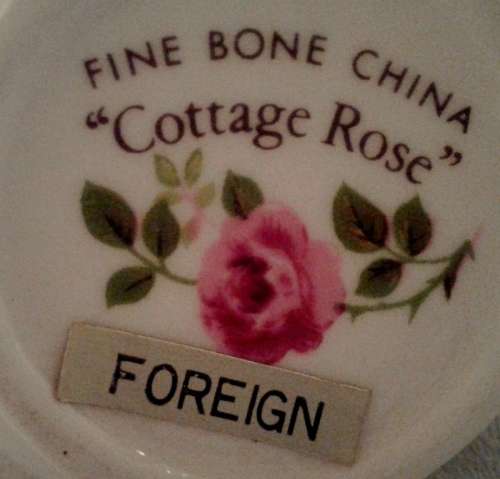 Classical Country Rose Fine Bone China Ornament or vase