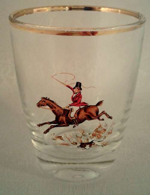 1960's retro Hunting Scene glasses