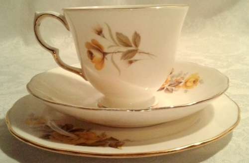 Vintage Queen Anne Trio - Yellow Roses with Gold Edging