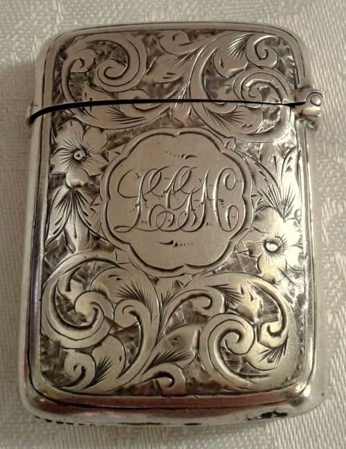 Antique  Vesta  Hallmarked silver match case . Maker C.C . 1936