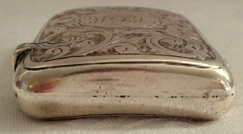 Antique  Vesta  Hallmarked silver match case . Maker C.C . 1936