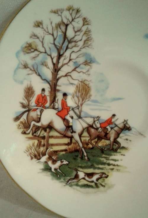 Splendid Royal Sutherlands Duo with hunting scene
