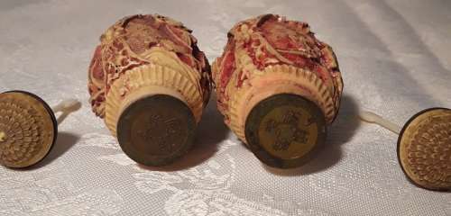 Set of two Chinese antique SNUFF bottles (slight damage to one bottle)