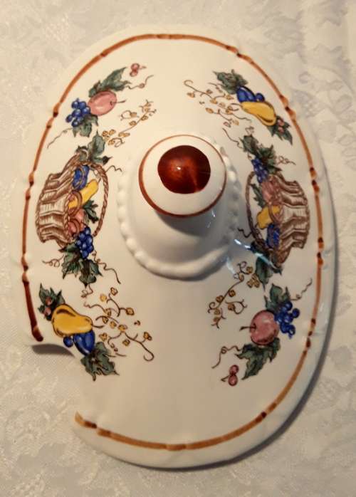 Small Soup or serving Terrine. Lovely ornament