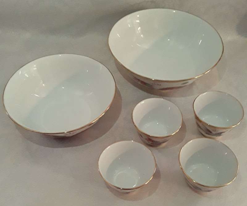 Striking set of Chinese bowls
