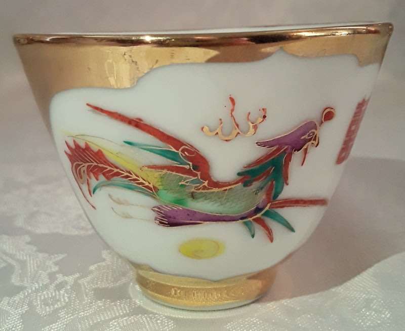 Striking set of Chinese bowls