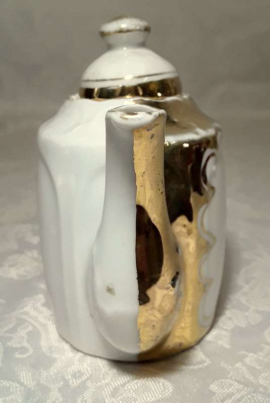 Welsh Tea Party mini Tea Pot