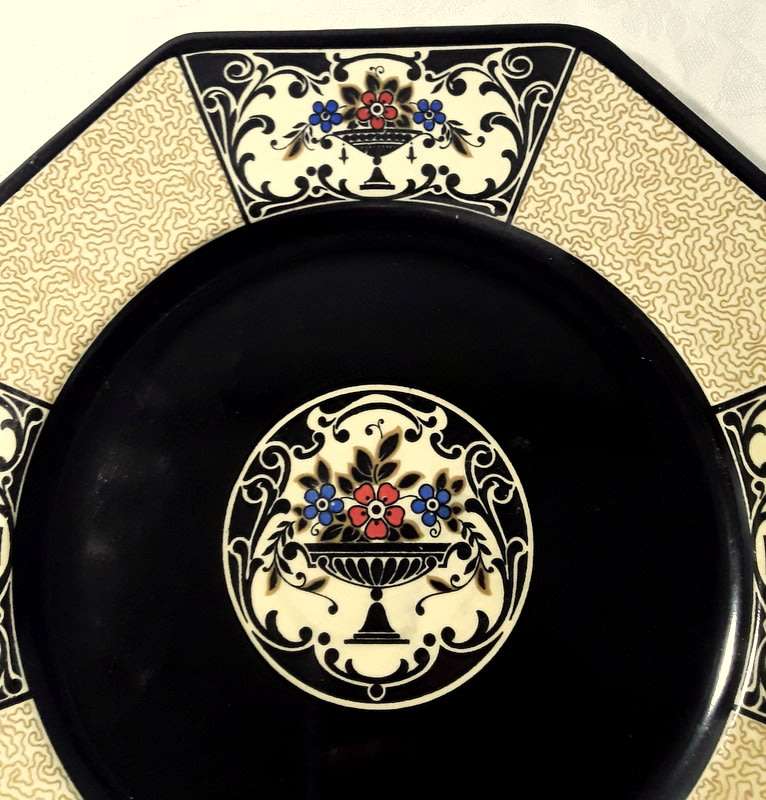 1927 beautiful Wedgwood & Co "Nanette" Display Plate