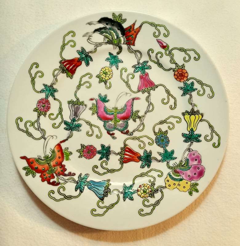 Unique hand crafted side plate