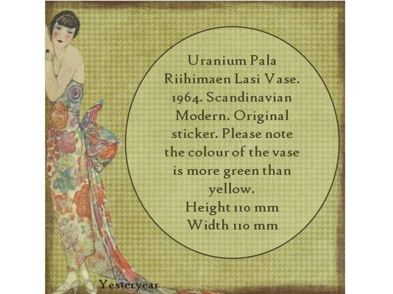 Uranium Pala Riihimaen Lasi Vase. 1964. Scandinavian Modern.