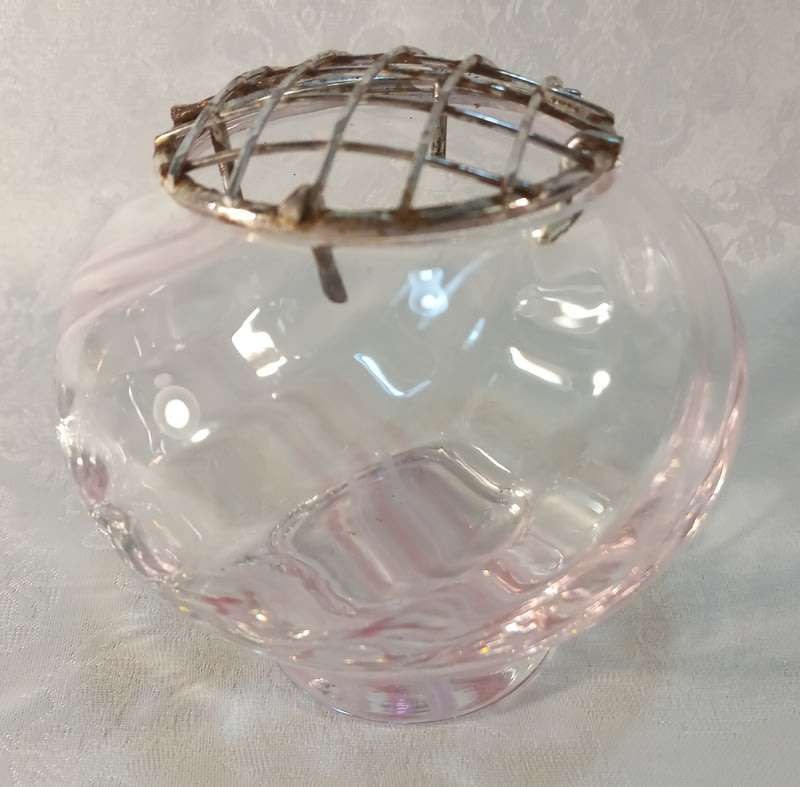 Vintage Crystal Posy Vase  Pink & Clear Swirl Posy Art Glass