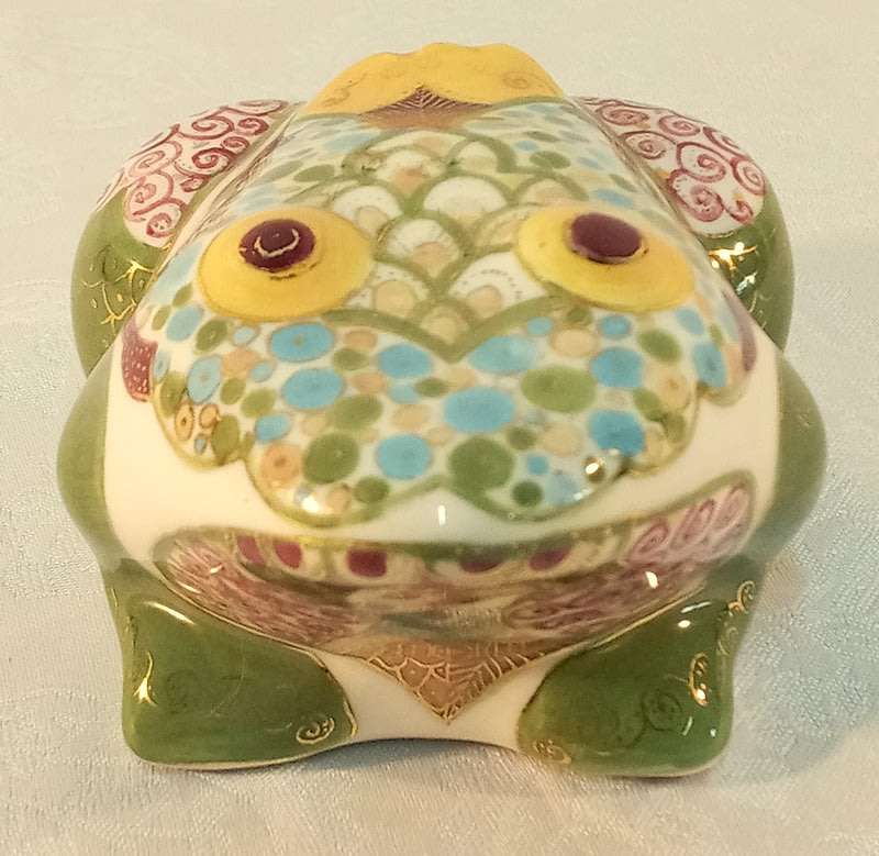 Colourful Frog ornament  Zimbabwean  Origin