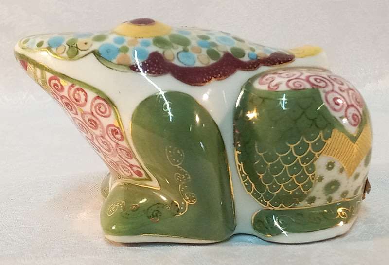 Colourful Frog ornament  Zimbabwean  Origin