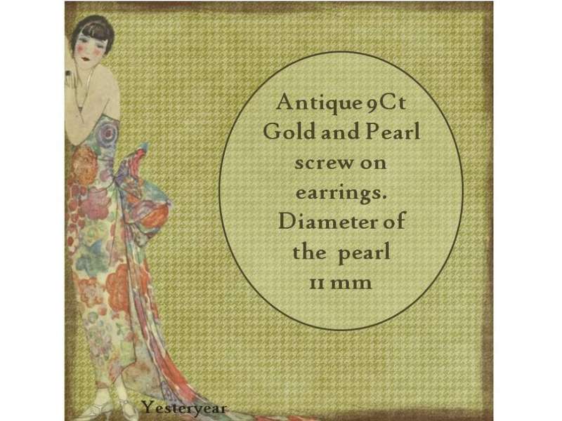 Antique 9ct Gold and Pearl screw on earrings