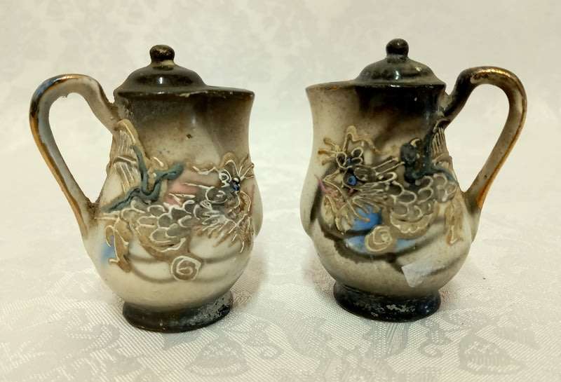Vintage Oriental Salt & Pepper Cellars (please read description)