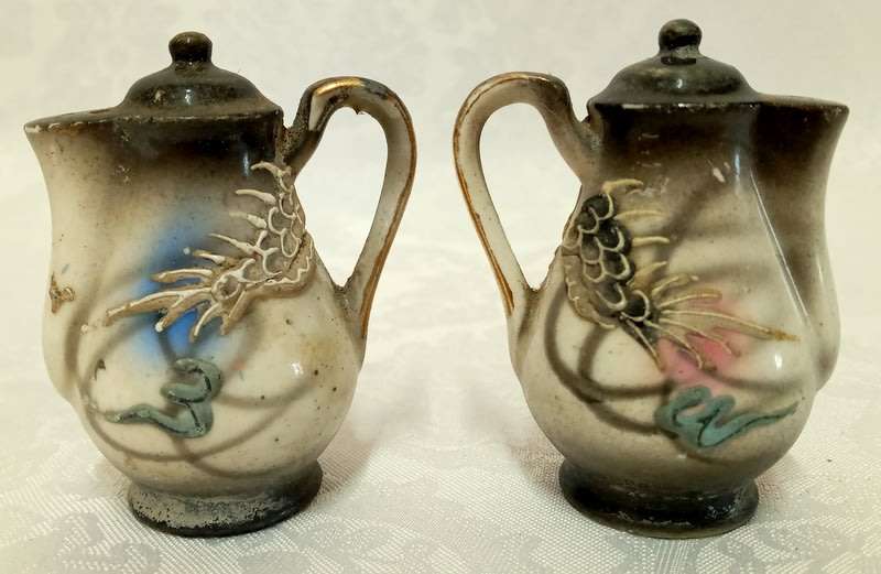 Vintage Oriental Salt & Pepper Cellars (please read description)