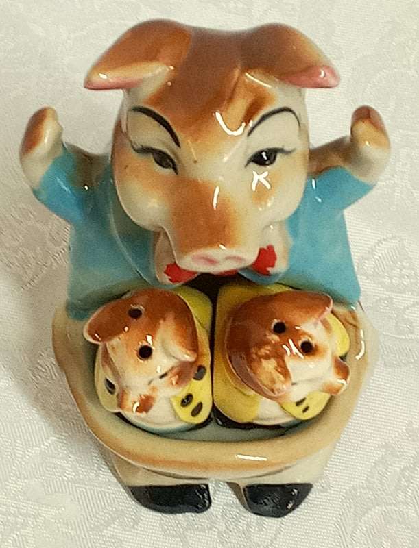Vintage Pig Holder with two Piglets for salt and pepper