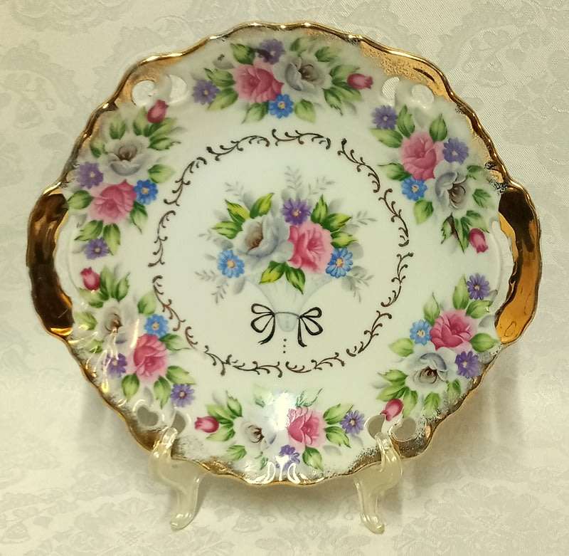 Vintage handled plate by Bouquet by Shafford 3178