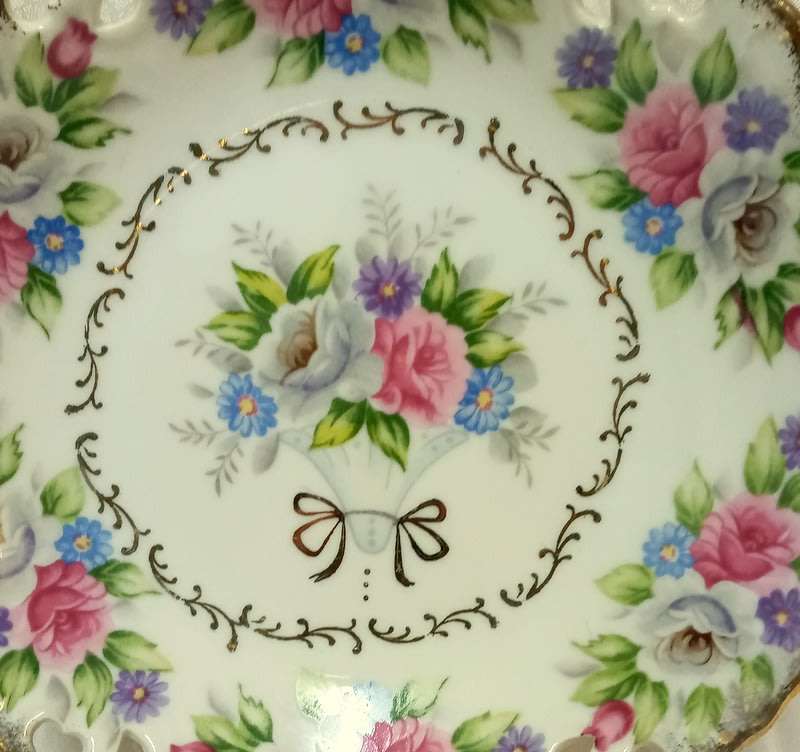 Vintage handled plate by Bouquet by Shafford 3178