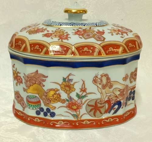 Vista Alegre Portugal Paradise, Samurai and Imari Lidded display dish