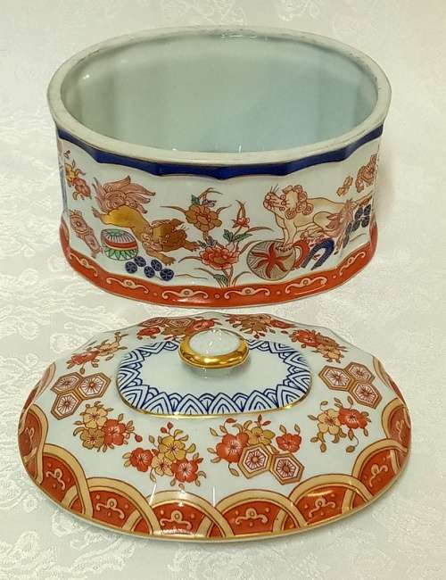 Vista Alegre Portugal Paradise, Samurai and Imari Lidded display dish