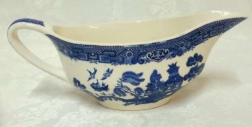Johnson Bros England Blue Willow Pattern Gravy Boat and Plate