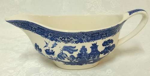 Johnson Bros England Blue Willow Pattern Gravy Boat and Plate
