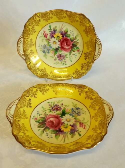 Vintage Pair of Paragon handled dishes Equisite