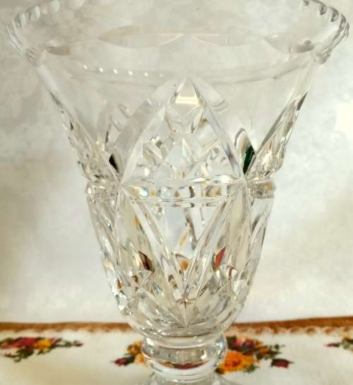 Medium sized vintage crystal posy vase