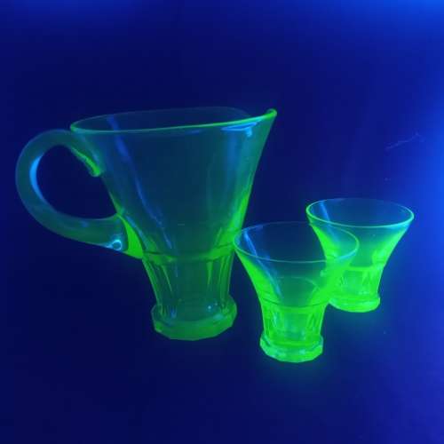 Uranium glass Jug and two glasses
