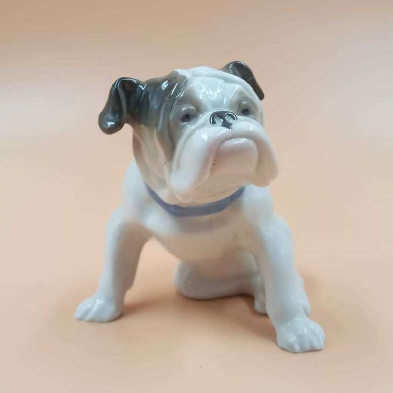 Metzler & Ortloff Porcelain Bulldog