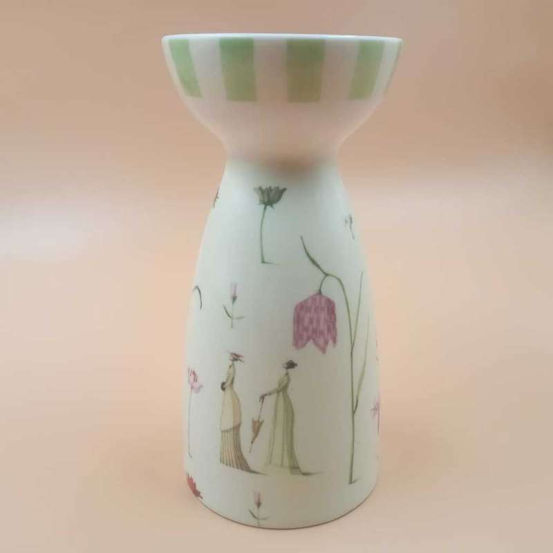 Portmeirion vase `Up the garden path`