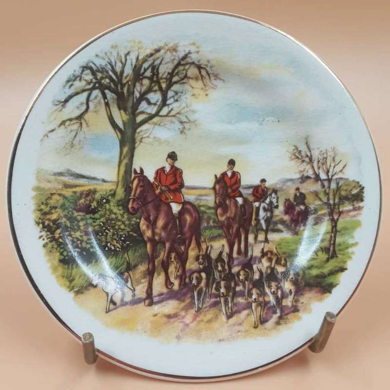 Vintage Small display plates. Staffordshire Tea Set Co Ltd