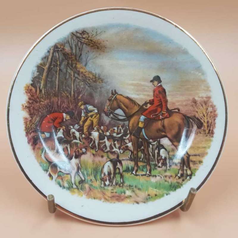 Vintage Small display plates. Staffordshire Tea Set Co Ltd