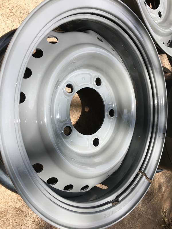 Land Cruiser Steel rims/wheels (set of 5)